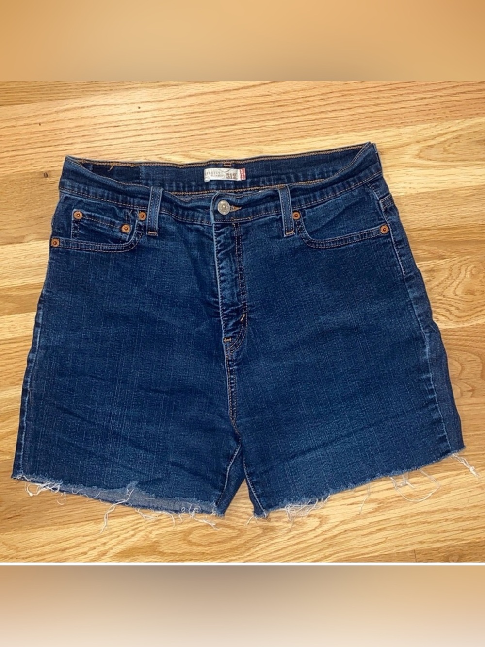 Levis 512 Perfectly Slimming Shorts | Size 14